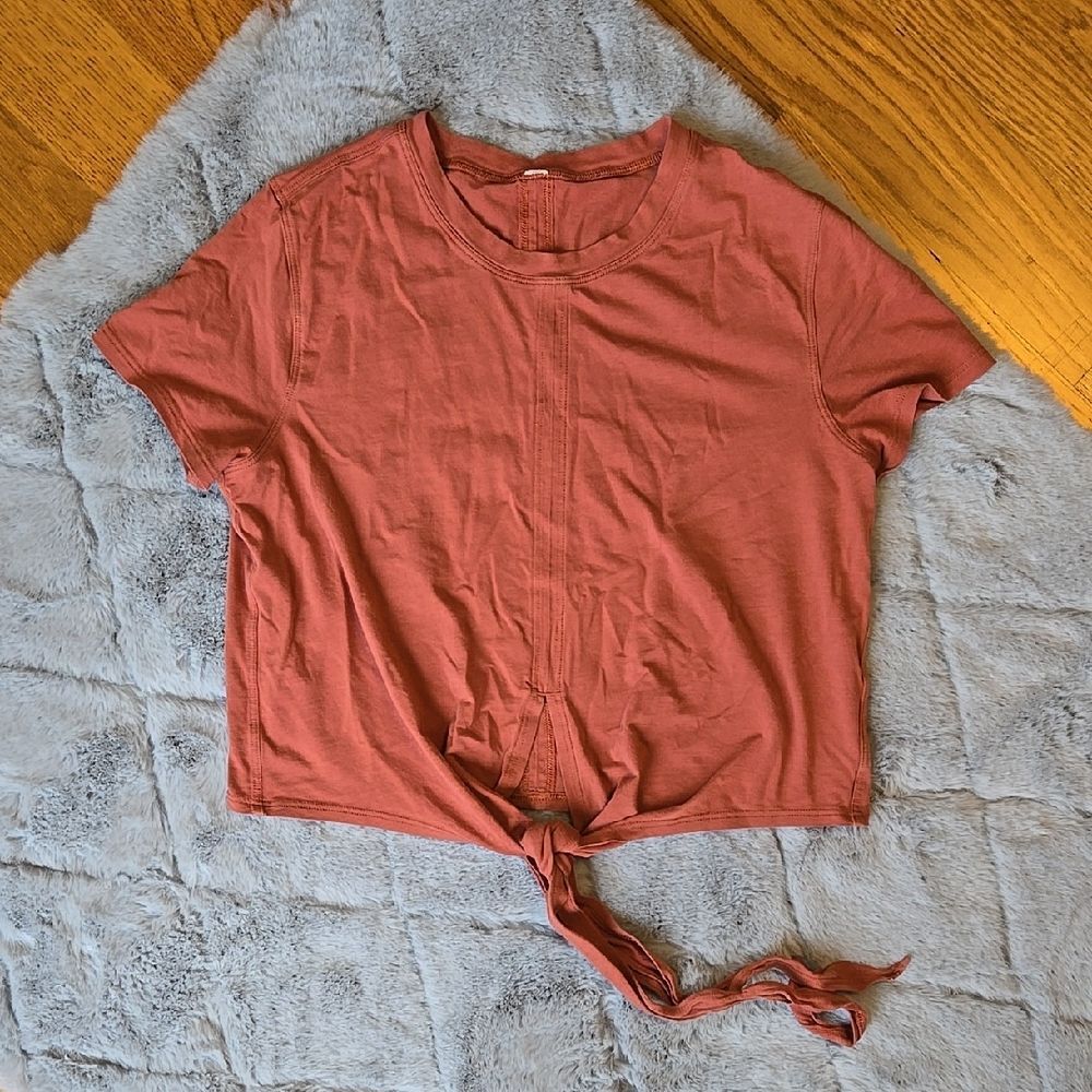 Lululemon Red/Brown Cropped Shirt, Women's Size Small